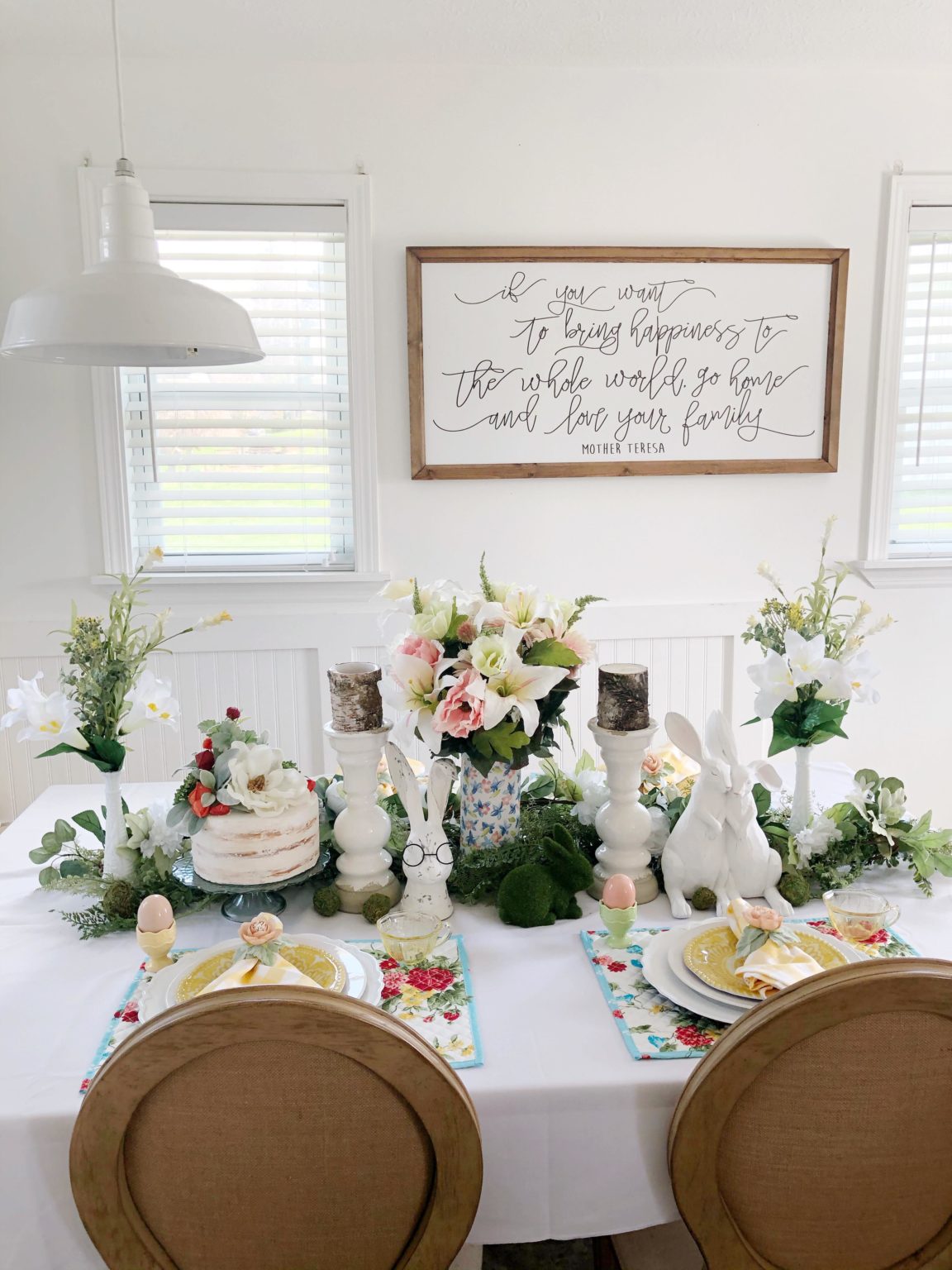 How to Create a Beautiful Easter Tablescape - The Curated Farmhouse