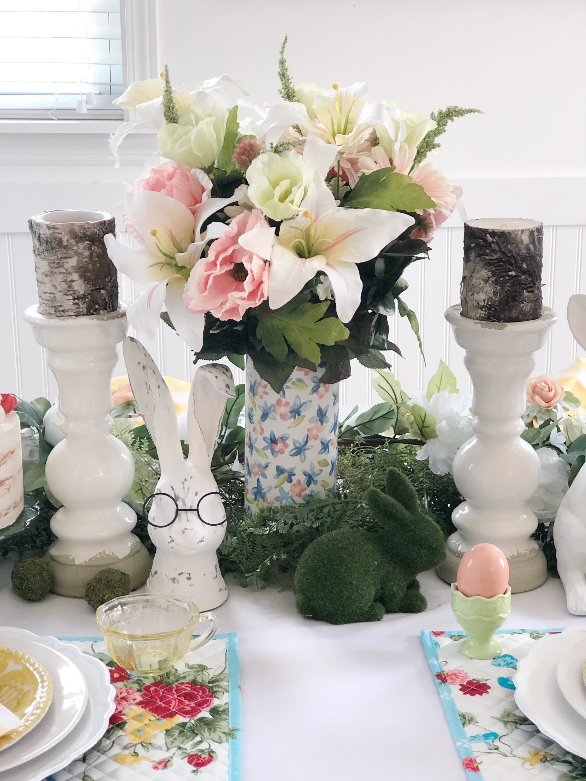 How to Create a Beautiful Easter Tablescape - The Curated Farmhouse