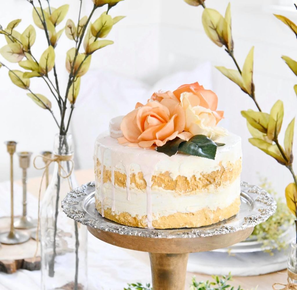 How to Create a Summer Tablescape That Wows faux cake
