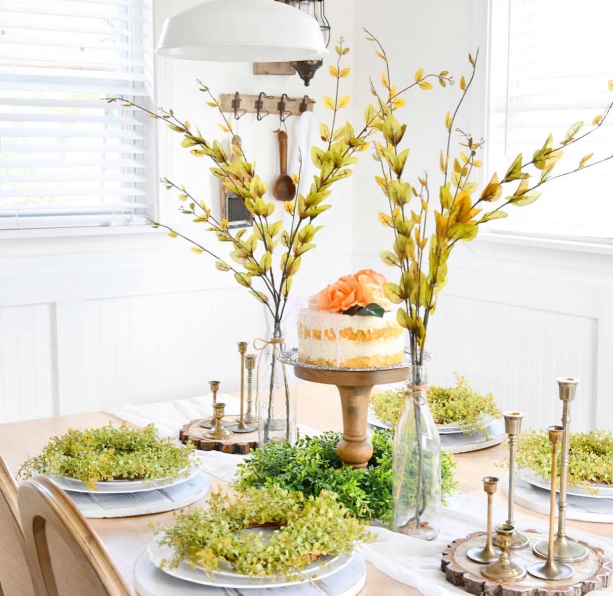 How to Create a Summer Tablescape That Wows