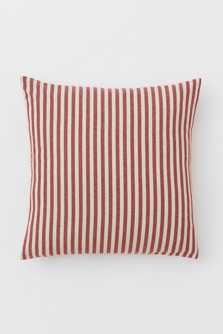 Wait Until You See My Favorite H&M Christmas Decor