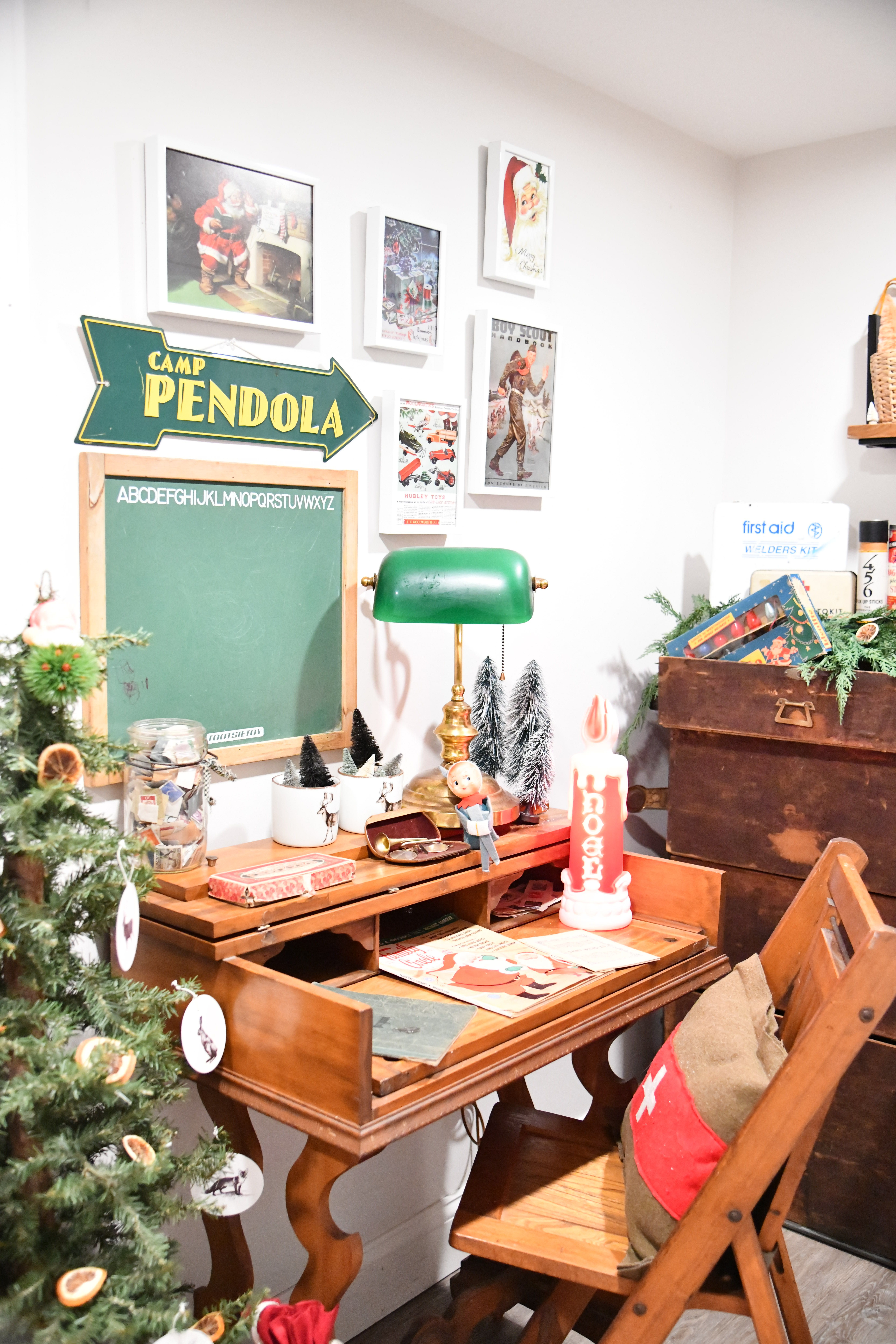 Vintage Christmas Desk Office 