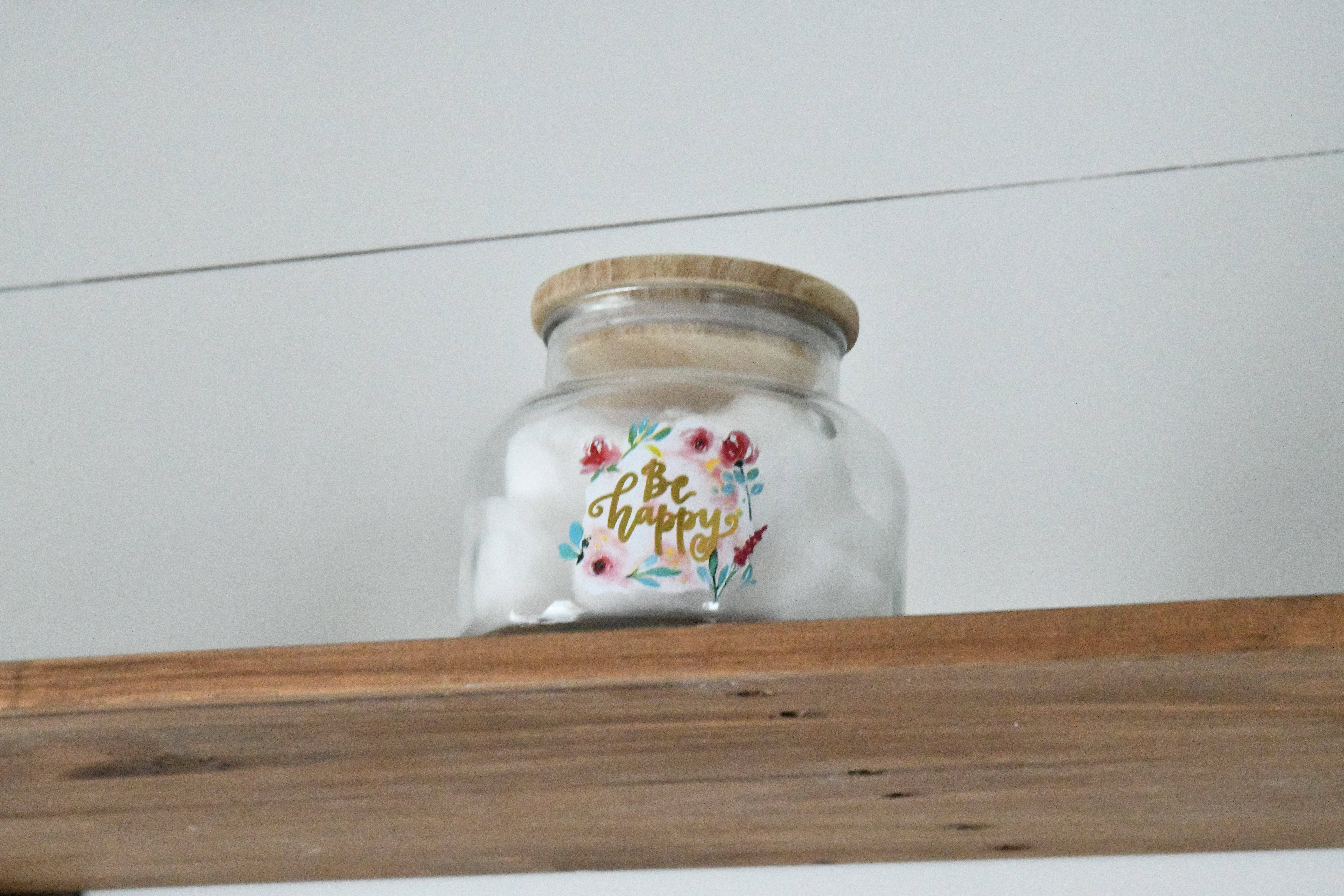 How To Style Your Bathroom Shelves for Spring JAR