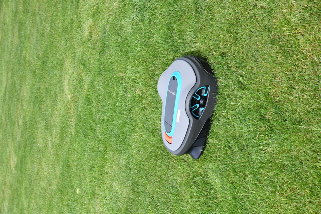 Gardena Robotic lawnmower SILENO city, 250 m2 in yard