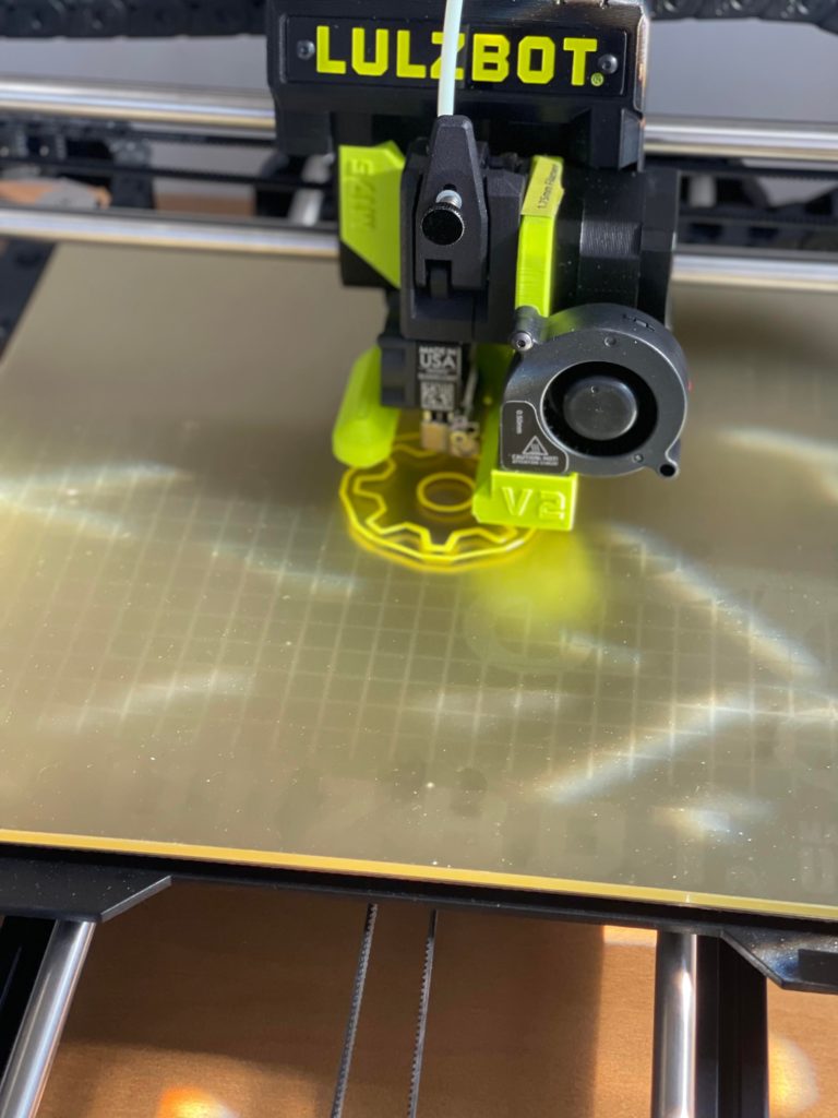Taz Pro S 3D Printer printing bolt test